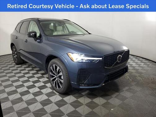 2024 Volvo XC60 B5 Core Dark Theme