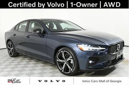 2024 Volvo S60 B5 Core Dark Theme