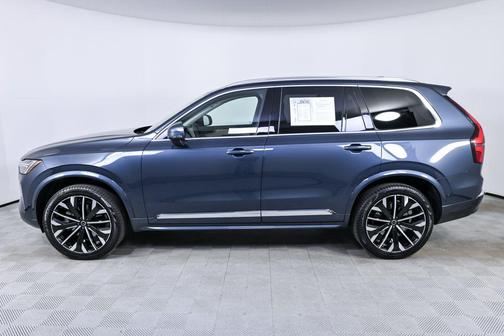 2025 Volvo XC90 B6 Plus 7-Seater