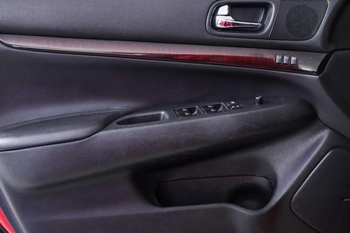 2013 INFINITI G37 Journey