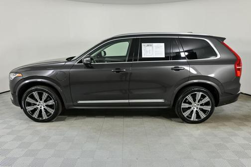 2024 Volvo XC90 Recharge Plug-In Hybrid T8 Ultimate Bright Theme 7-Seater