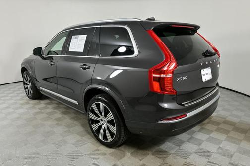 2024 Volvo XC90 Recharge Plug-In Hybrid T8 Ultimate Bright Theme 7-Seater