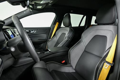 2025 Volvo V60 Plug-In Hybrid Polestar