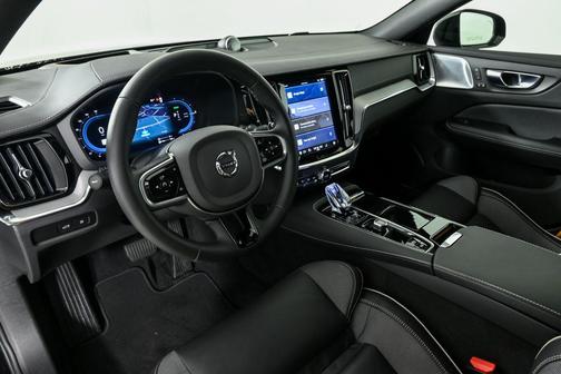 2025 Volvo V60 Plug-In Hybrid Polestar