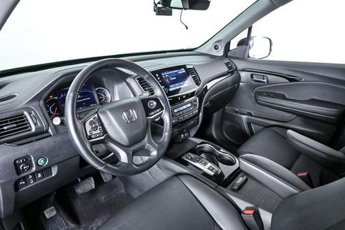 Modern Steel Metallic 2021 Honda Pilot Touring 8-Passenger