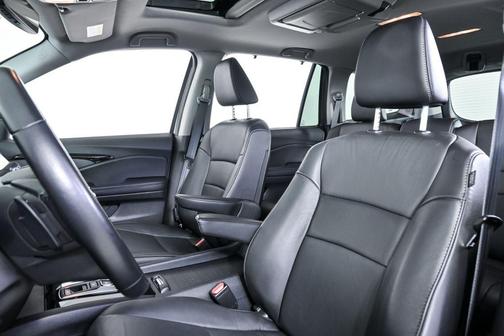 Modern Steel Metallic 2021 Honda Pilot Touring 8-Passenger