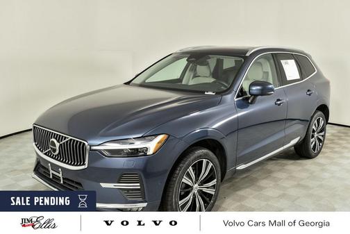 2023 Volvo XC60 B5 Plus Bright Theme