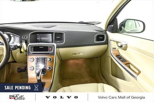 2016 Volvo S60 Inscription T5 Drive-E Platinum
