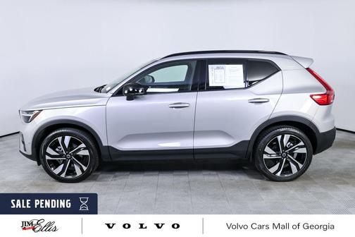 Silver Dawn Metallic 2025 Volvo XC40 B5 Plus Dark Theme