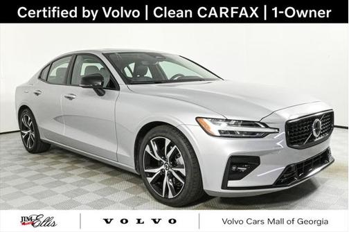 2024 Volvo S60 B5 Core Dark Theme