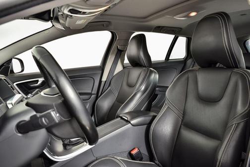 2018 Volvo V60 T5 Dynamic