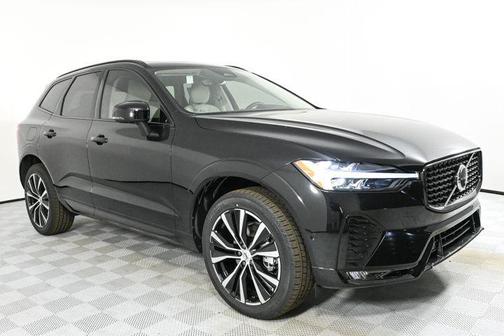 2025 Volvo XC60 B5 Plus