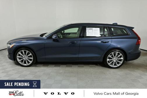 2020 Volvo V60 T5 Momentum