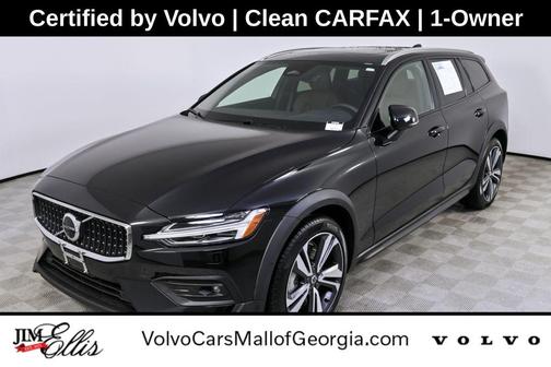 2025 Volvo V60 Cross Country Plus, B5 AWD Gas (mild hybrid)