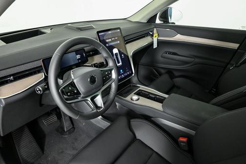 Crystal White Metallic 2025 Volvo EX90 Plus, Twin Motor Performance, Fully electric, 6 Seats
