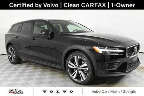 2023 Volvo V60 Cross Country B5 Plus