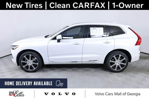 Crystal White Metallic 2021 Volvo XC60 T5 Inscription