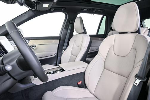 2026 Volvo XC90 Ultra, B6 AWD Gas (mild hybrid), Gasoline, Bright, 7 Seats