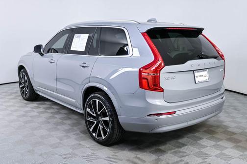 Vapour Grey Metallic 2025 Volvo XC90 B5 Plus