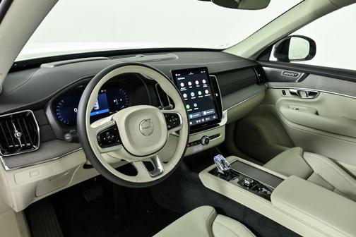 2026 Volvo XC90 B6 Ultra Dark Theme 7-Seater