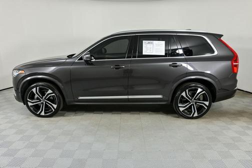 2024 Volvo XC90 B6 Ultimate Bright Theme 7-Seater
