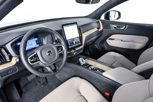 Denim Blue Metallic 2026 Volvo XC60 B5 Plus