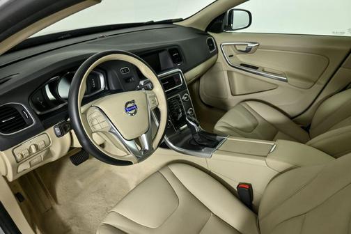 2015 Volvo S60 T5 Premier