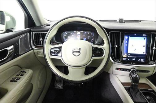 2020 Volvo V60 Cross Country T5