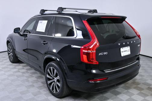 2023 Volvo XC90 B5 Core