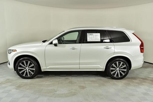 2023 Volvo XC90 B5 Core