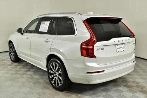 2023 Volvo XC90 B5 Core