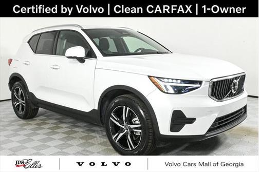 2025 Volvo XC40 B5 Core Bright Theme
