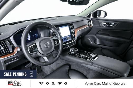 Platinum Grey Metallic 2025 Volvo S60 Plug-In Hybrid T8 Ultra