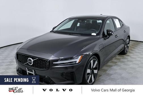 Platinum Grey Metallic 2025 Volvo S60 Plug-In Hybrid T8 Ultra