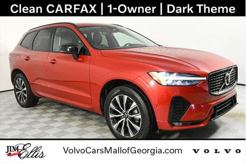 2023 Volvo XC60 B5 Plus Dark Theme