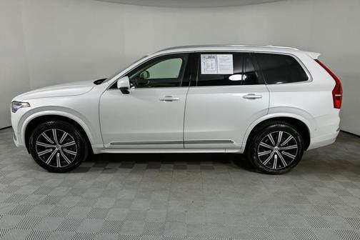 2025 Volvo XC90 B6 Plus 7-Seater
