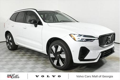 2025 Volvo XC60 Plug-In Hybrid T8 Plus