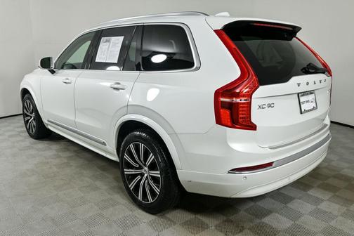 2024 Volvo XC90 B5 Core Bright Theme