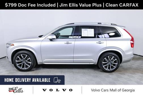 Bright Silver Metallic 2018 Volvo XC90 T6 Momentum