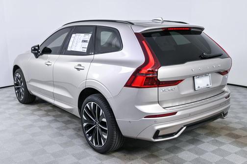 2026 Volvo XC60 B5 Ultra