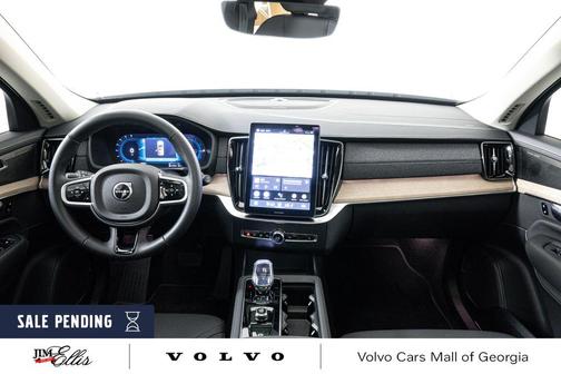 2025 Volvo XC90 Plug-In Hybrid T8 Plus 6-Seater