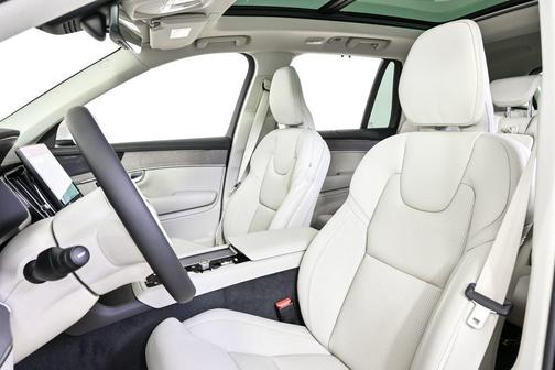 2026 Volvo XC90 B6 Ultra 7-Seater