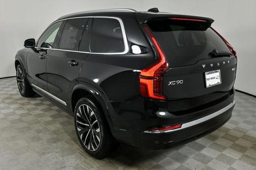 Onyx Black Metallic 2026 Volvo XC90 Ultra, B6 AWD Gas (mild hybrid), Gasoline, Bright, 7 Seats