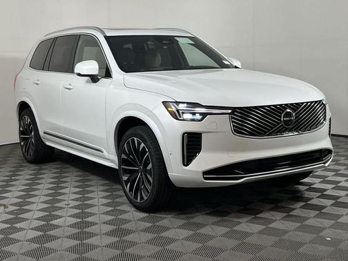 2026 Volvo XC90 B6 Plus 7-Seater