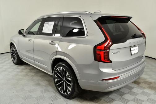 2025 Volvo XC90 B6 Plus 7-Seater
