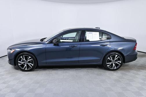 Denim Blue Metallic 2024 Volvo S60 B5 Core Dark Theme