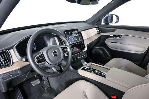 2026 Volvo XC90 Plus, B6 AWD Gas (mild hybrid), Gasoline, Bright, 7 Seats