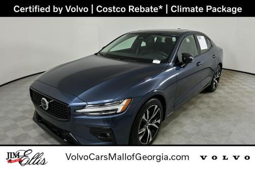 2024 Volvo S60 B5 Plus Dark Theme