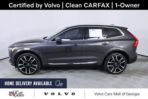 Platinum Grey Metallic 2023 Volvo XC60 B5 Ultimate Bright Theme