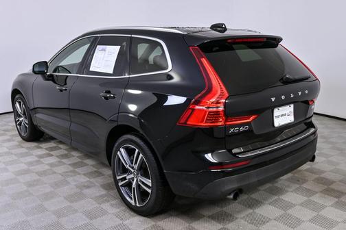 2018 Volvo XC60 T5 Momentum